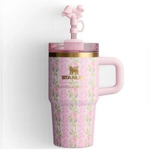 STANLEY X LOVESHACKFANCY QUENCHER
20 OZ Blooming Heirloom Limited Edition